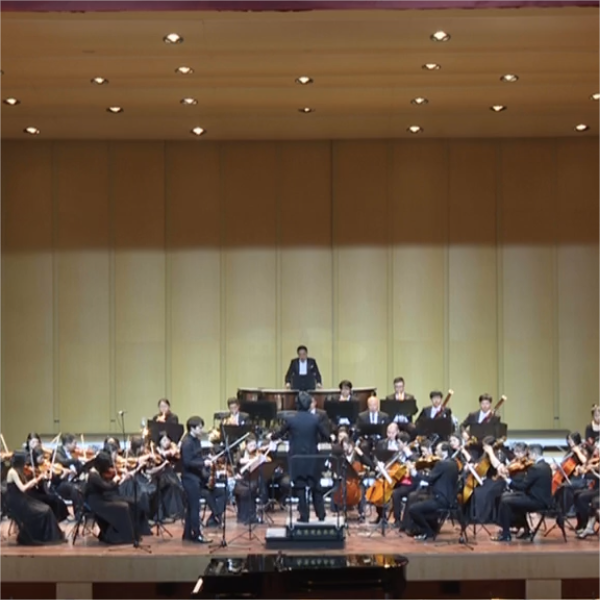 公益演出受欢迎，南京（金鹰）爱乐乐团奏响贝多芬